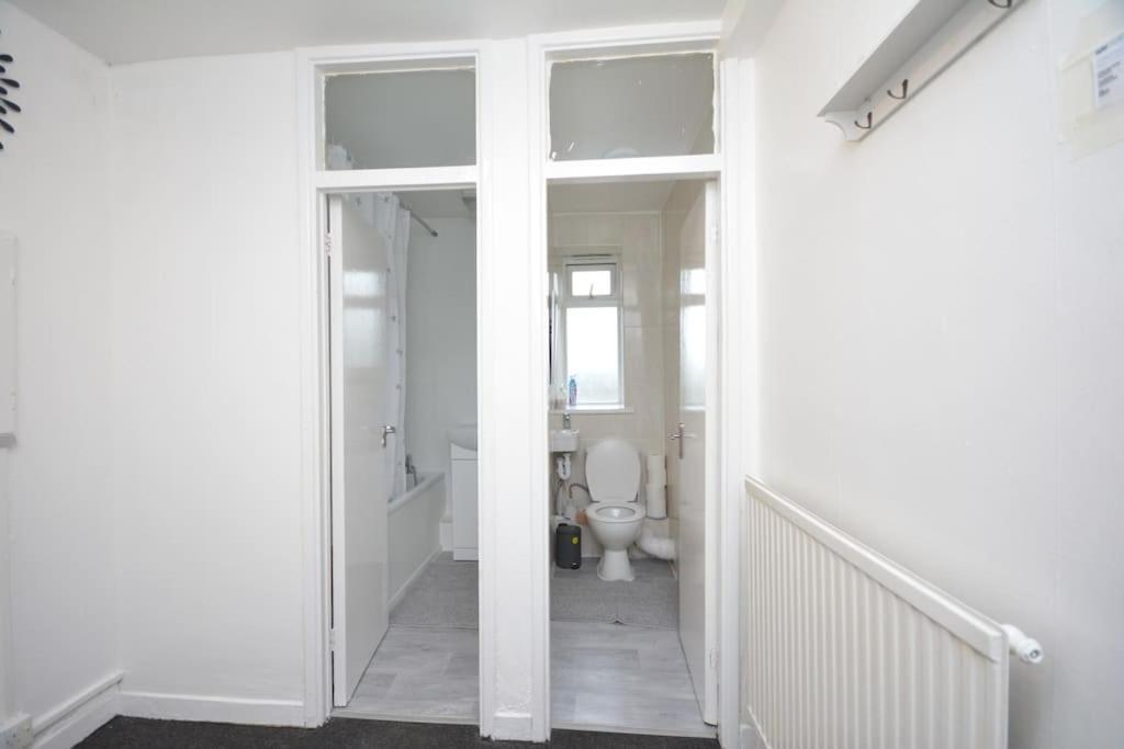 London Zone2 Classic 3 Bedroom Exterior photo
