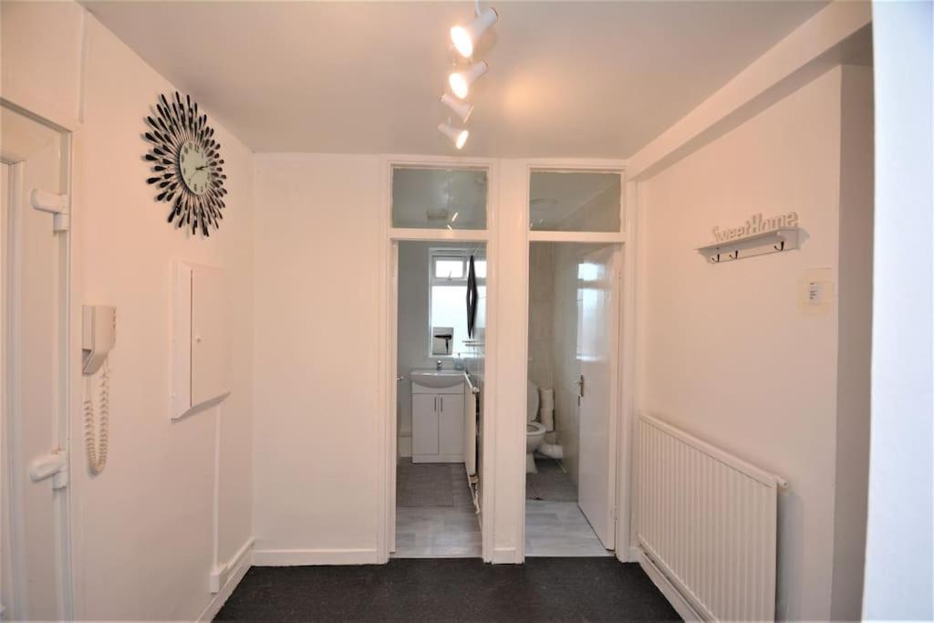 London Zone2 Classic 3 Bedroom Exterior photo